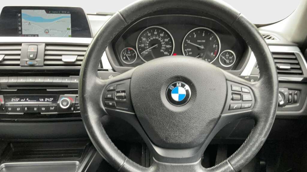 BMW 3 Series 318D Se 2018 YD68OCO Silver #6
