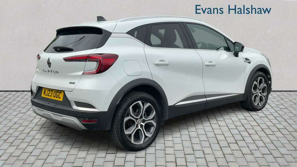 Renault Captur 1.6 E-tech Plug-in Hybrid 160 Techno 2023 MJ23UGC White #2