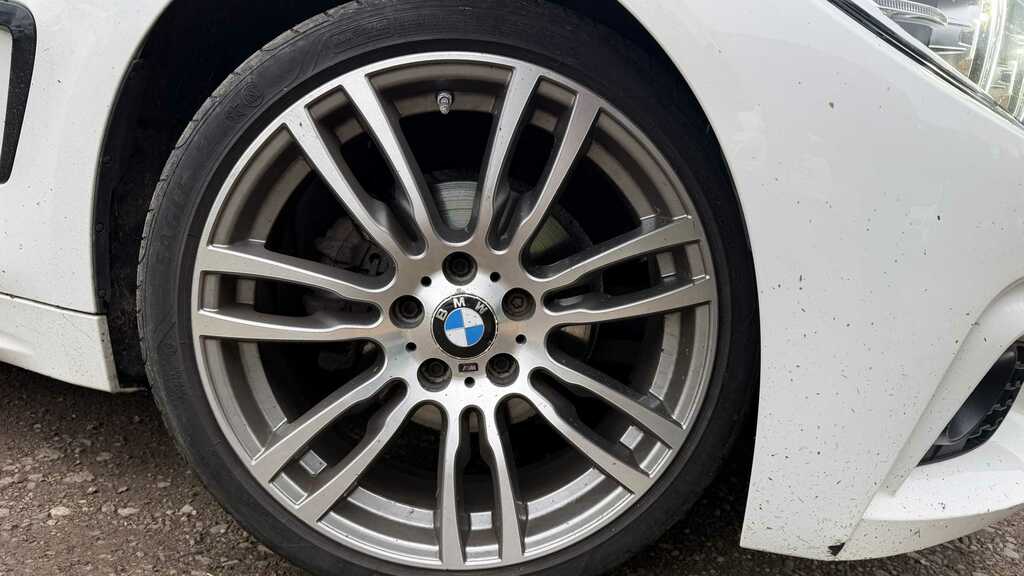 BMW 4 Series 420I M Sport Professional Media 2018 YD68XJT White #5