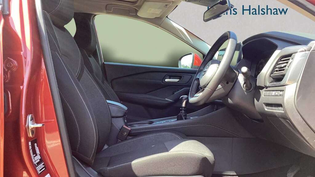 Nissan Qashqai 1.3 Dig-t Mh N-connecta 2024 Red
