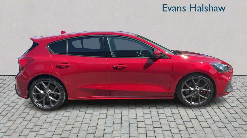 Ford Focus 2.0 Ecoblue 190 St 2022 Red #3