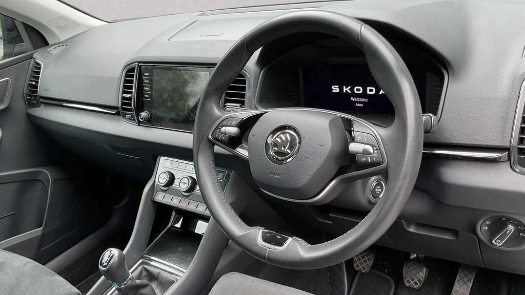Skoda Karoq 1.5 Tsi Se L 2024 Black #2