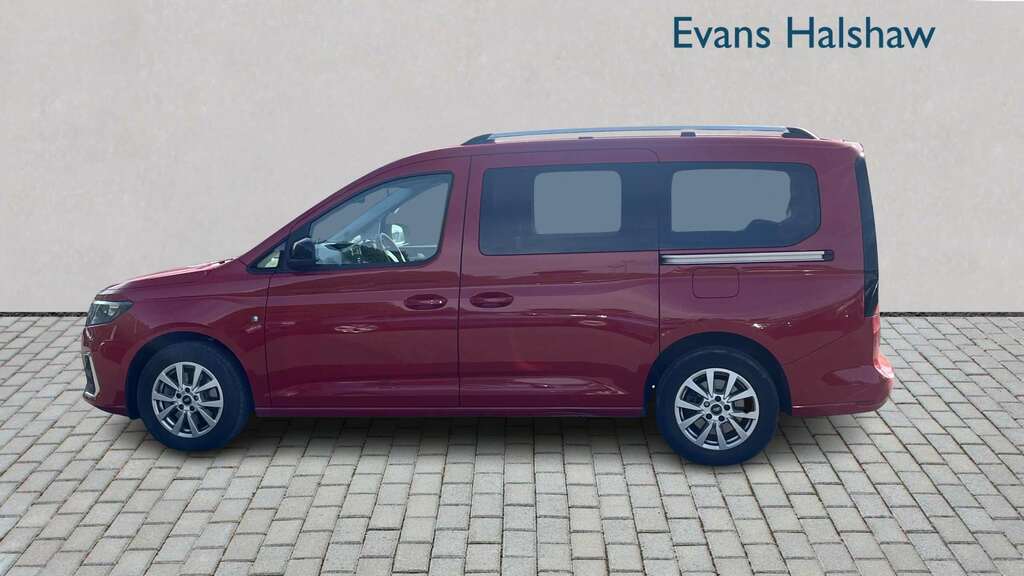Ford Tourneo Connect 2.0 Ecoblue Titanium 7 Seat 2023 MW23KSE Red #5