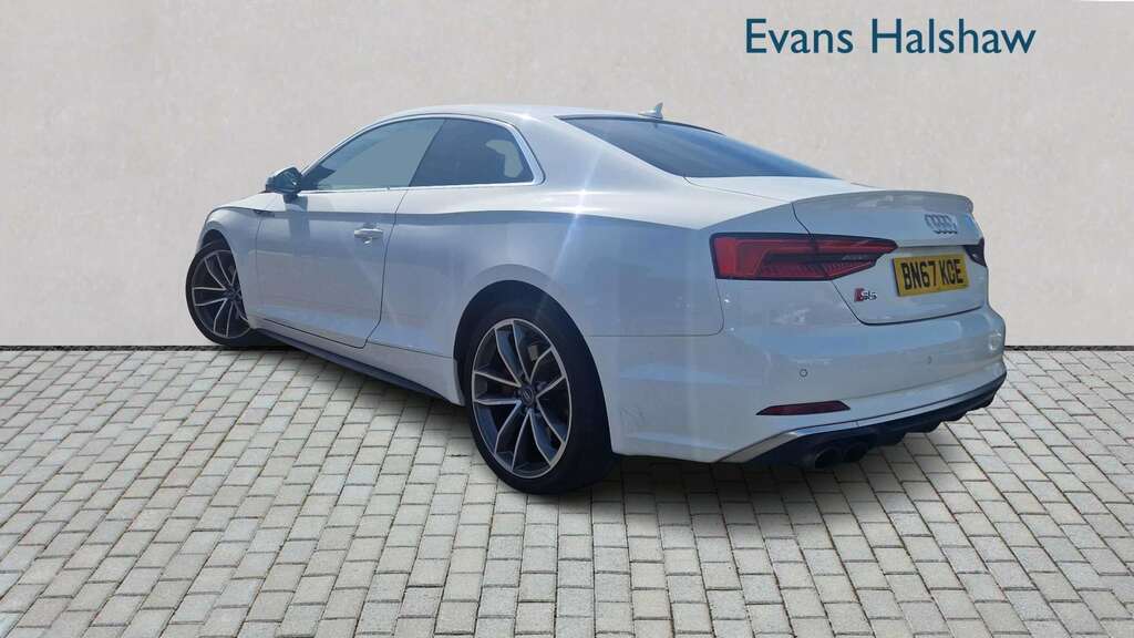 Audi A5 S5 Quattro Tiptronic 2017 BN67KOE White #2