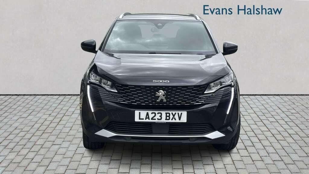 Peugeot 5008 1.5 Bluehdi Allure Premium Eat8 2023 Black #2