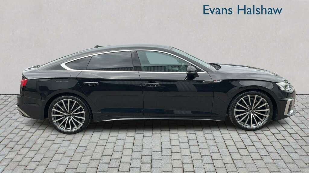 Audi A5 35 Tfsi S Line S Tronic 2022 Black #3