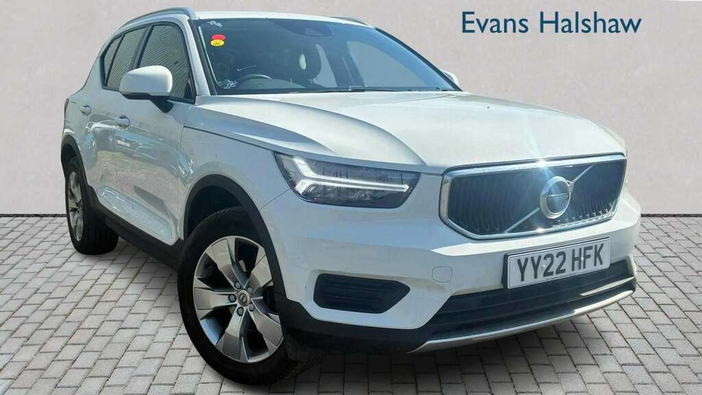 Volvo XC40 1.5 T3 163 Momentum Geartronic 2022 