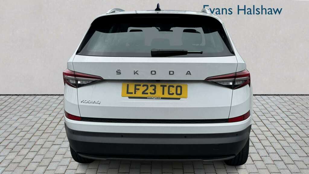 Skoda Kodiaq 1.5 Tsi Se L Executive Dsg 7 Seat 2023 LF23TCO White #5