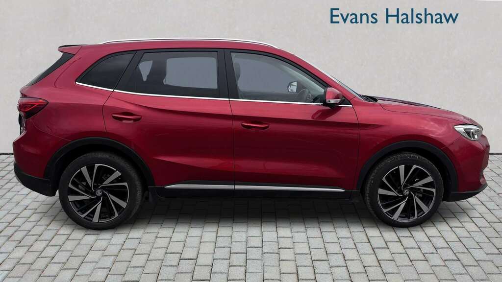 MG ZS 1.5 Hybrid Trophy 2024 LE74KJX Red #5