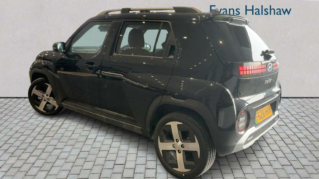 Hyundai Inster 85Kw 02 49Kwh 2026 FG26HVH Black #2