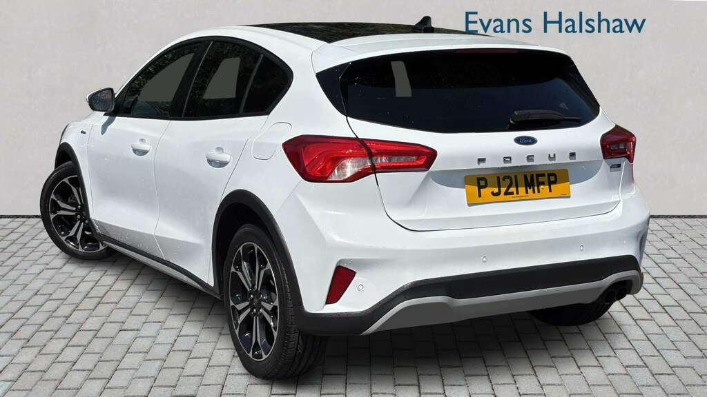 Ford Focus 1.0 Ecoboost Hybrid Mhev 125 Active X Edition PJ21MFP White #3