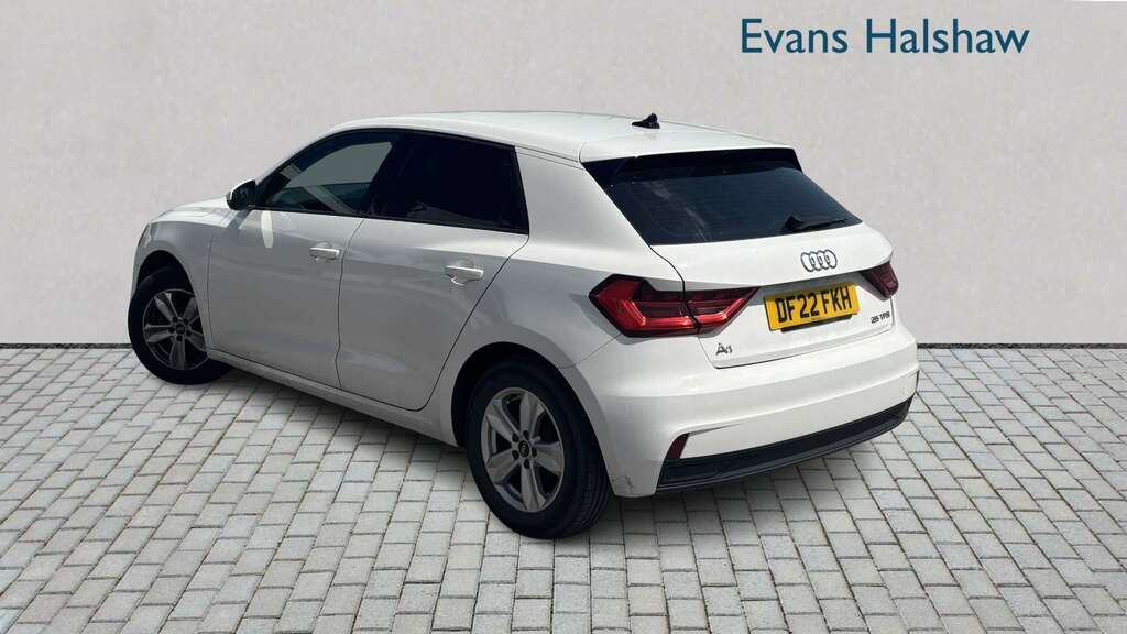 Audi A1 25 Tfsi Technik 2022 DF22FKH White #2