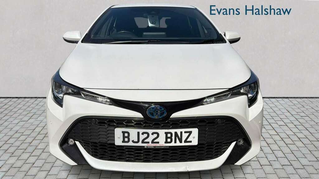 Toyota Corolla 1.8 Vvt-i Hybrid Icon Tech Cvt 2022 BJ22BNZ White #2