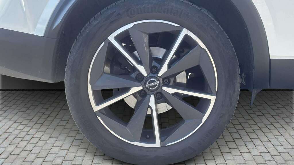Nissan Qashqai 1.3 Dig-t Mh Tekna 2024 DV73ZPN White #5