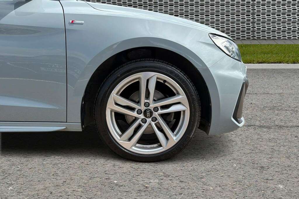 Audi A1 30 Tfsi 110 S Line 2022 KR22VLJ Grey #5
