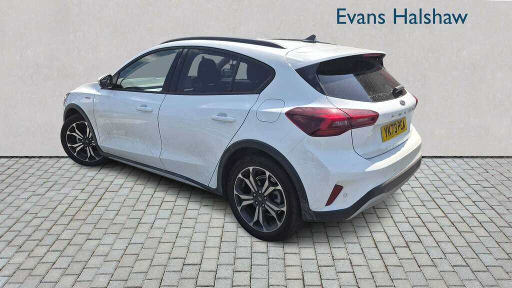 Ford Focus 1.0 Ecoboost Hybrid Mhev Active X 2024 White #2