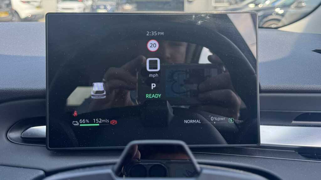MG MG4 118Kw Premium Long Range 54Kwh 2026 Brown