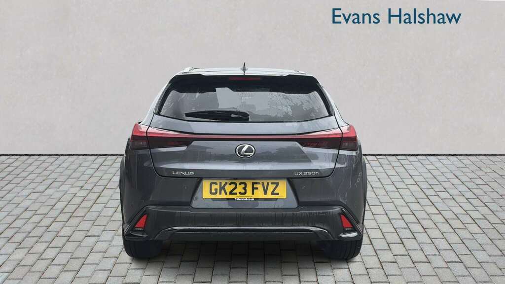 Lexus UX 250H 2.0 F-sport Design Cvt 2023 GK23FVZ Grey #3
