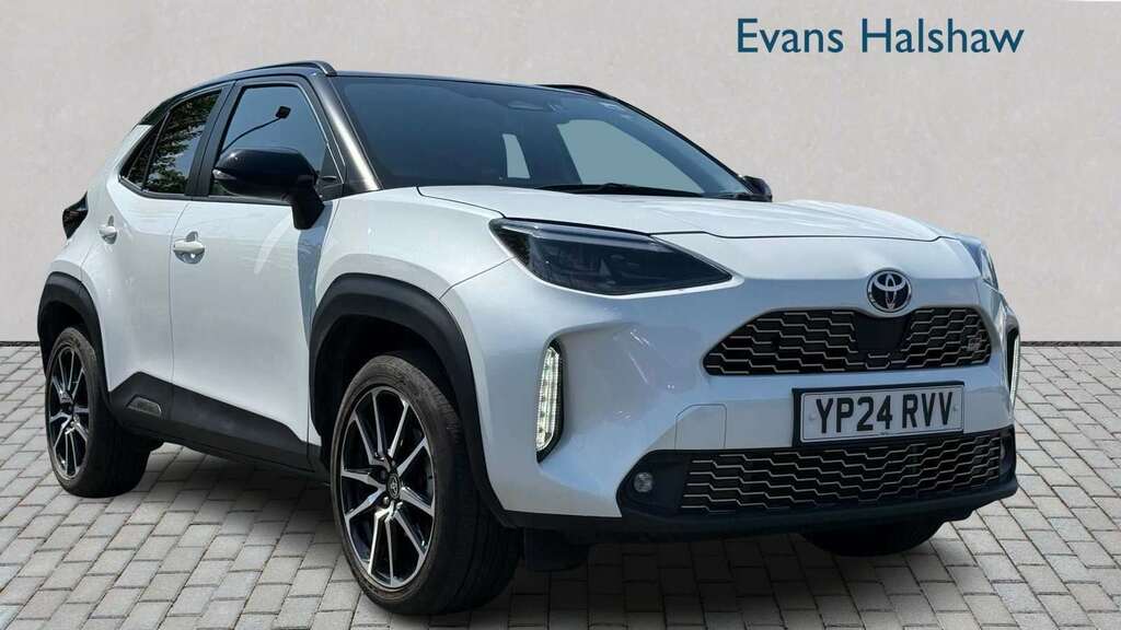 Toyota Yaris Cross 1.5 Hybrid 130 Gr Sport Cvt 2024 White