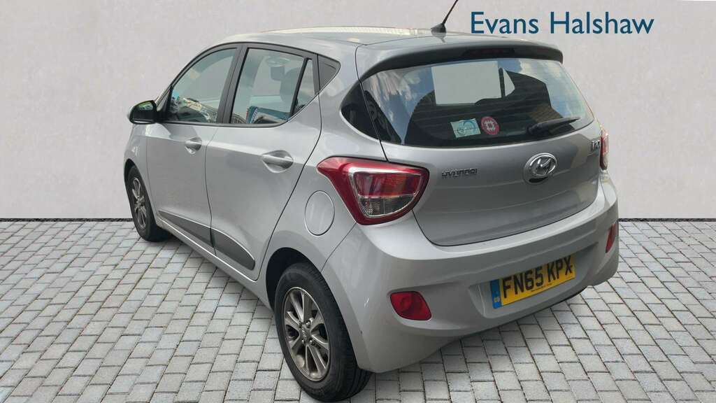 Hyundai I10 1.2 Premium 2015 FN65KPX Silver #2