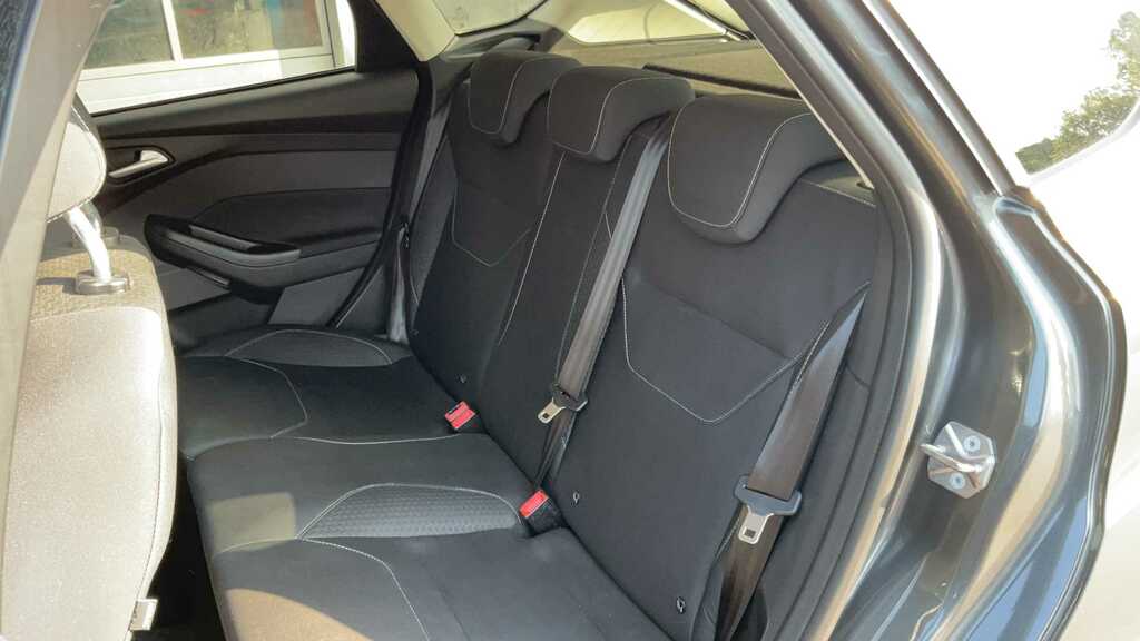 Ford Focus 1.0 Ecoboost 125 Zetec 2016 BP66VDC Grey #5