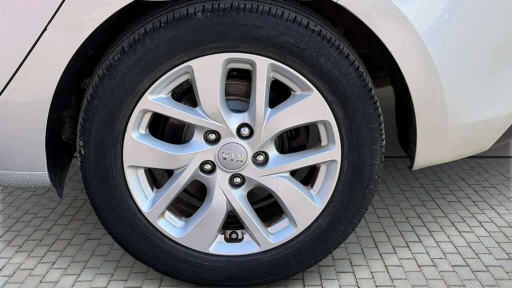 Kia Carens 1.7 Crdi Isg 2 2017 Silver #6