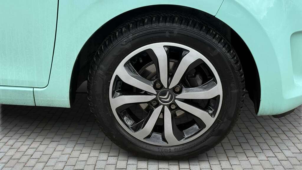 Citroen C1 1.0 Vti 72 Flair 2020 HN20MYX Green #6