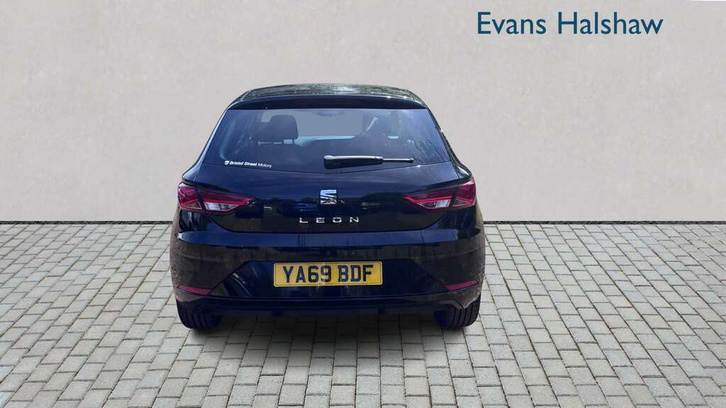 Seat Leon 1.5 Tsi Evo Se Dynamic Ez 2020 YA69BDF Black #4