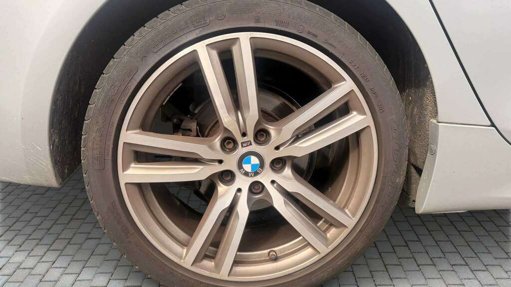 BMW 2 Series 220D Xdrive M Sport Step 2016 YL65KVZ Silver #5