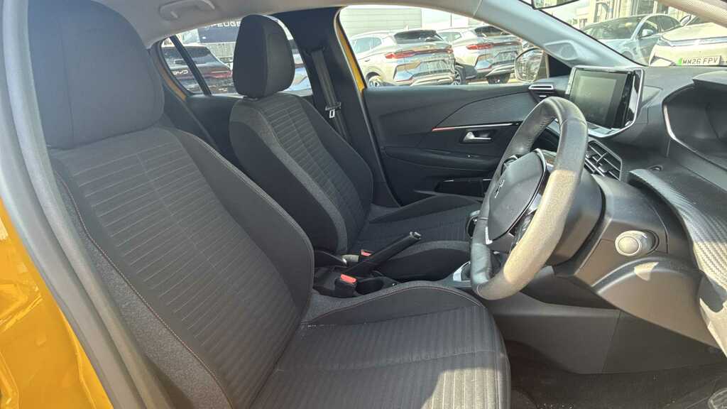 Peugeot 208 1.2 Puretech Active Premium 2023 MP23KFY Yellow #3