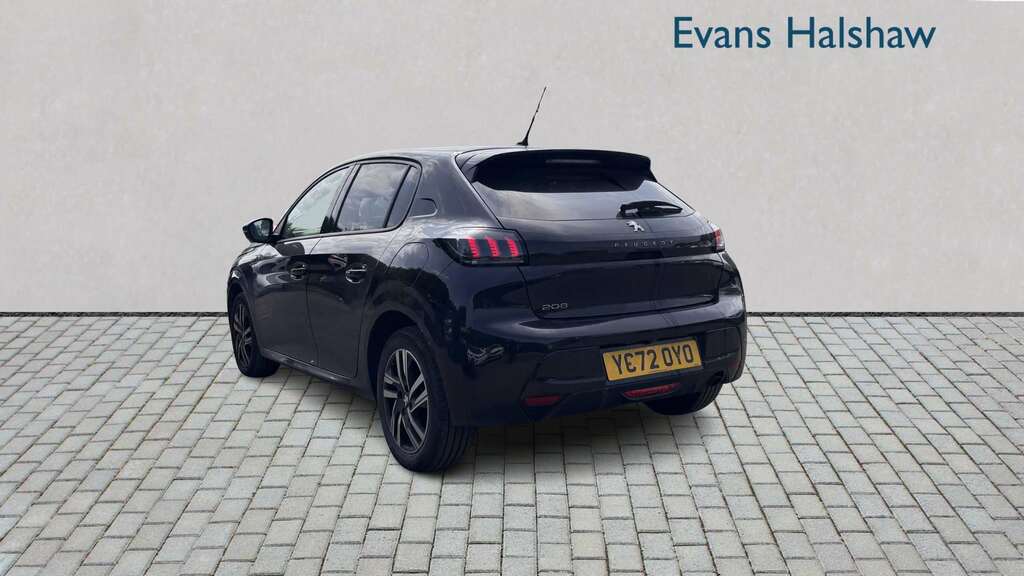 Peugeot 208 1.2 Puretech 100 Allure Premium 2023 YC72OYO Black #4