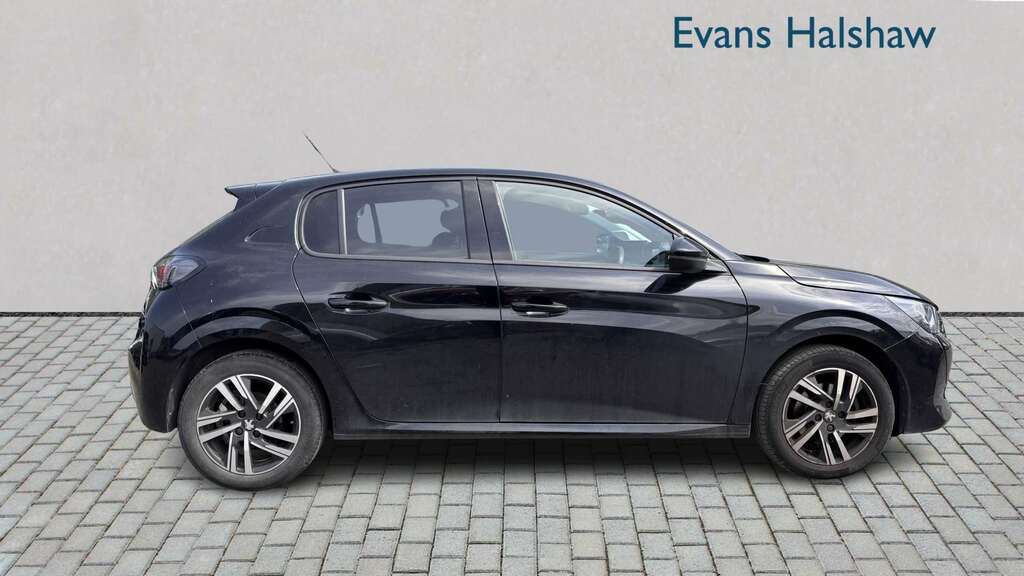 Peugeot 208 1.2 Puretech 100 Allure Premium 2023 YC72OYO Black #2