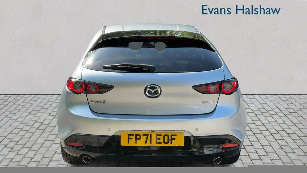 Mazda 3 2.0 E-skyactiv G Mhev Sport Lux 2021 FP71EOF Silver #2