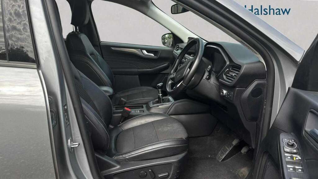 Ford Kuga 1.5 Ecoboost 150 Titanium Edition 2023 BG23XNC Silver #5