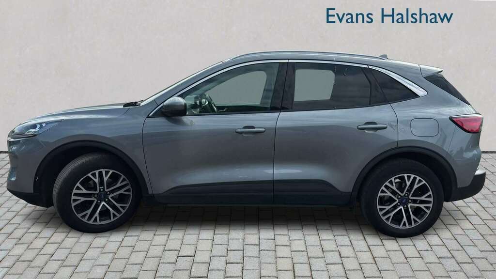 Ford Kuga 1.5 Ecoboost 150 Titanium Edition 2023 BG23XNC Silver #3