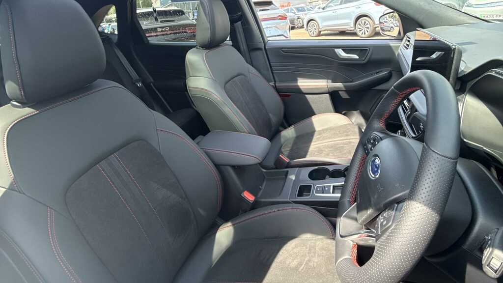Ford Kuga 2.5 Phev St-line X Black Package Cvt 2026 EN75UBV White #3