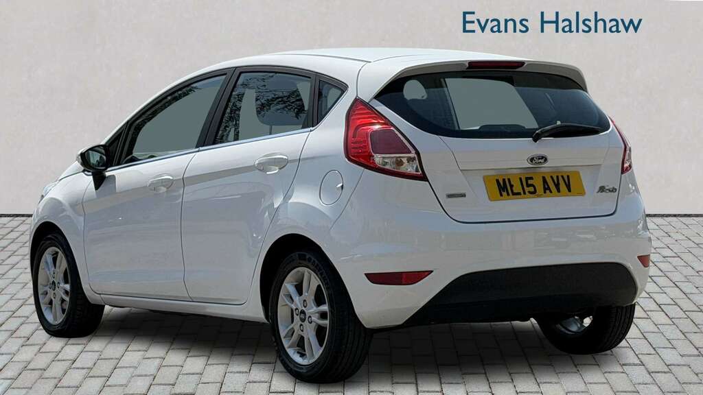 Ford Fiesta 1.0 Ecoboost Zetec 2015 ML15AVV White #2