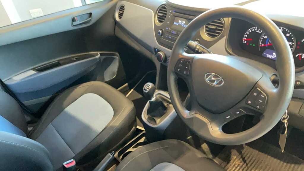 Hyundai I10 1.2 Se 2014 Silver #5