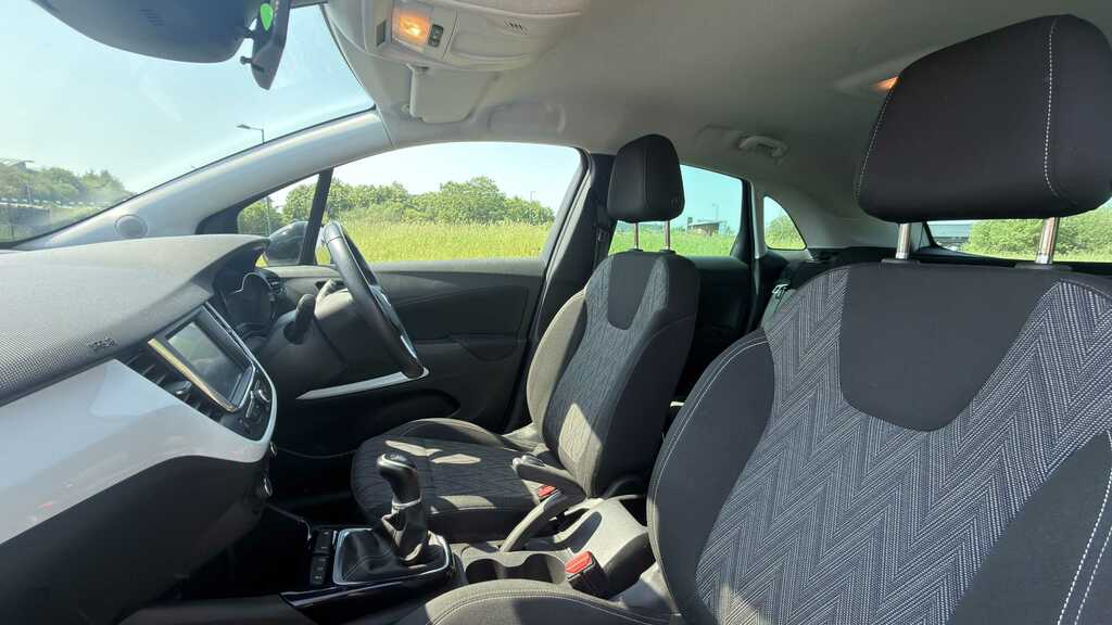 Vauxhall Crossland X 1.2 83 Griffin Start Stop 2020 DV20EPK White #6