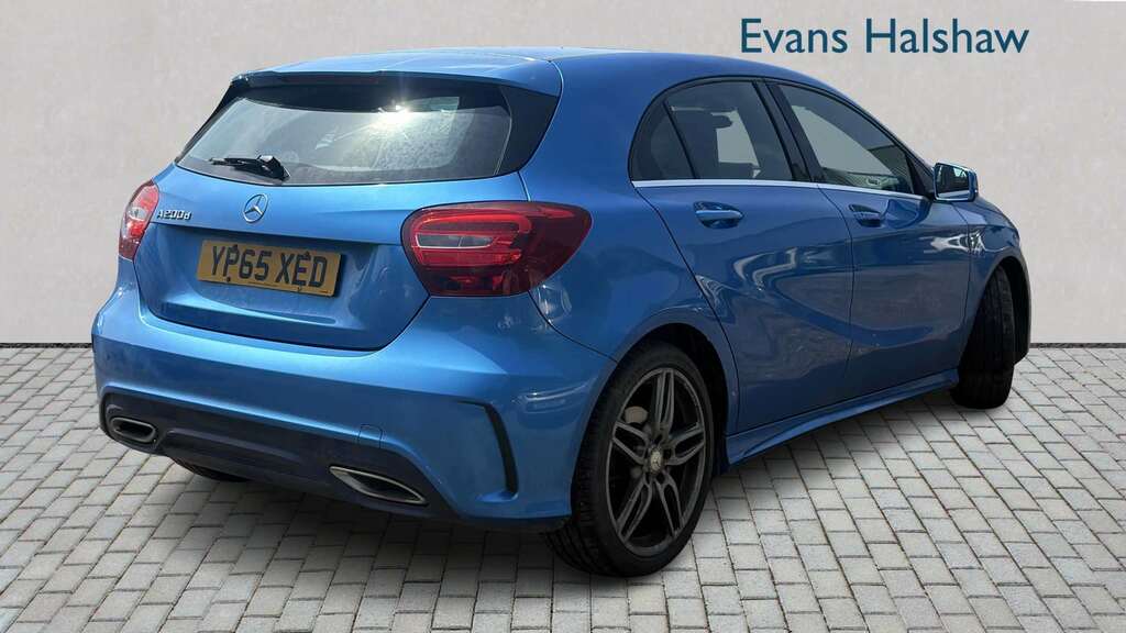 Mercedes-Benz A Class A200d Amg Line 2016 YP65XED Blue #4