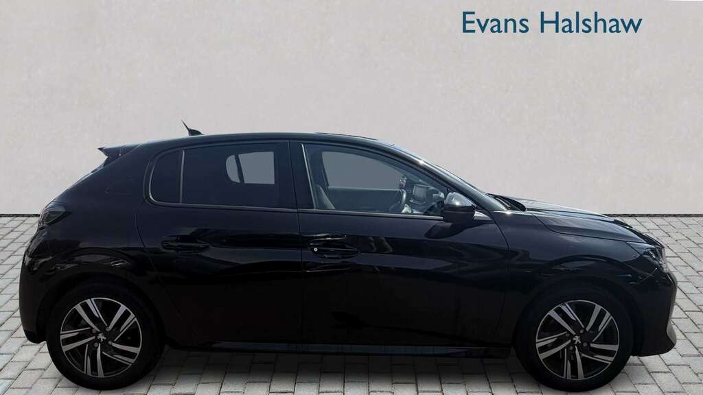 Peugeot 208 1.2 Puretech 100 Allure Premium 2021 KW21VTK Black #2