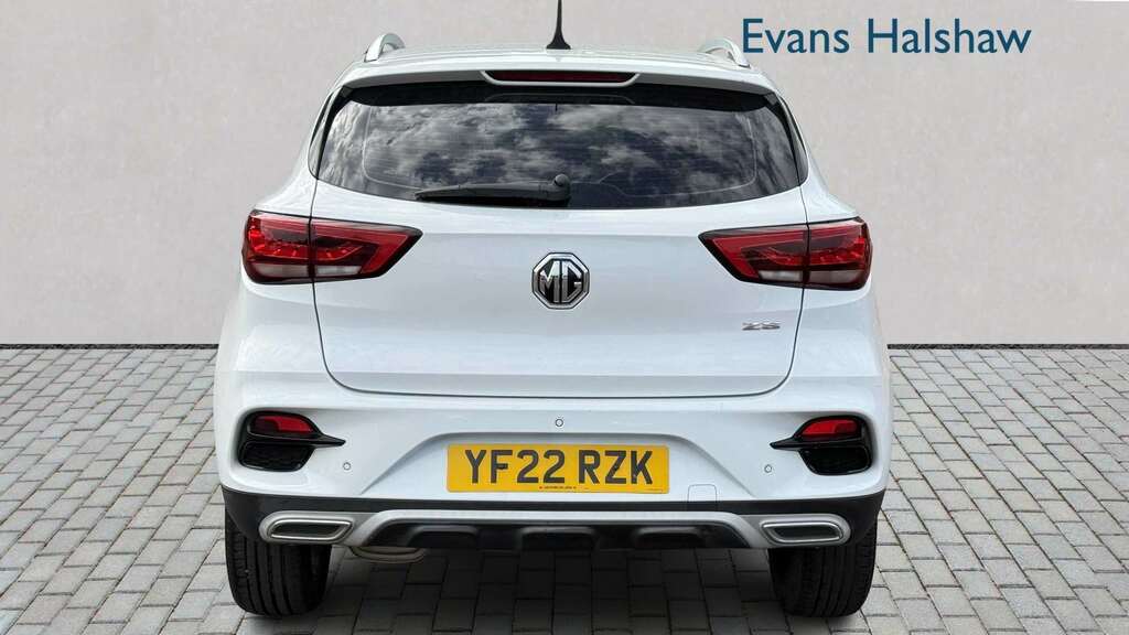 MG ZS 1.5 Vti-tech Excite 2022 YF22RZK White #4