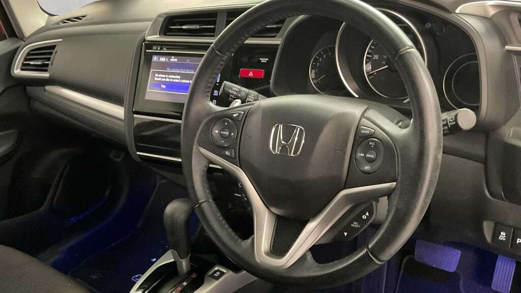 Honda Jazz 1.3 Ex Cvt 2016 DG66WVC Red #6