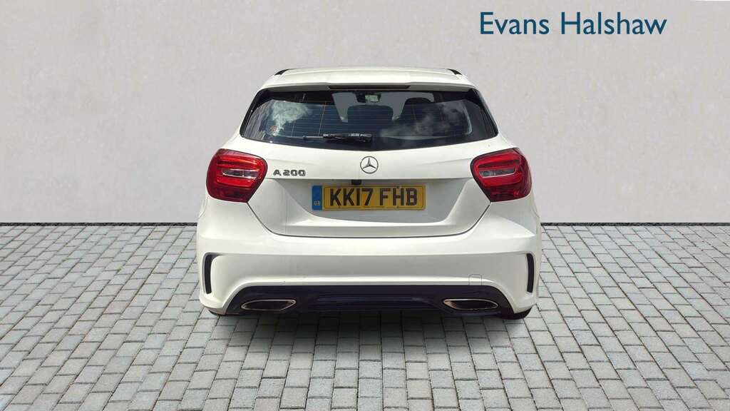 Mercedes-Benz A Class A200 Amg Line 2017 KK17FHB White #3