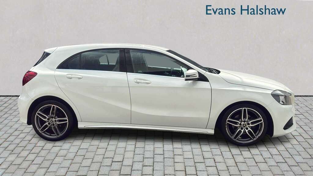 Mercedes-Benz A Class A200 Amg Line 2017 KK17FHB White #4