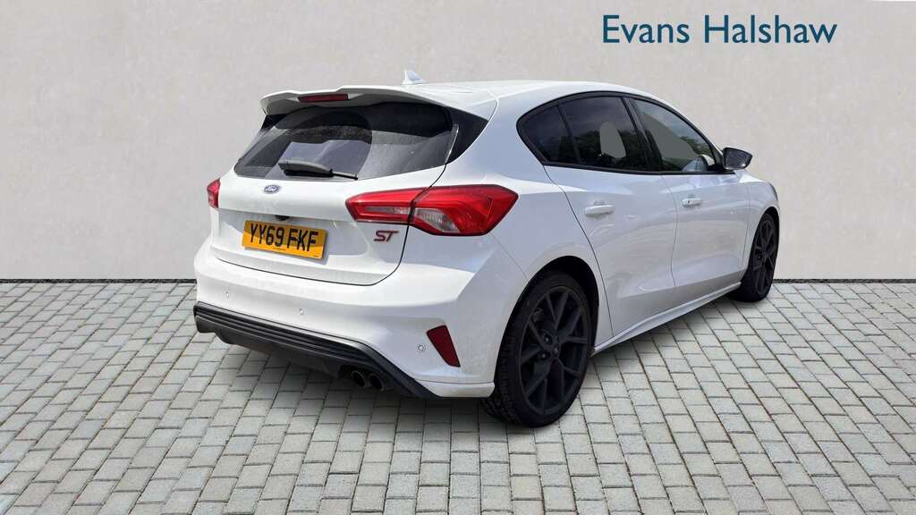 Ford Focus 2.0 Ecoblue 190 St 2019 YY69FKF White #4