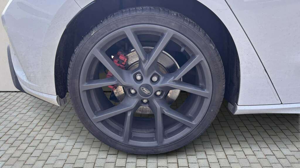 Ford Focus 2.0 Ecoblue 190 St 2019 YY69FKF White #3