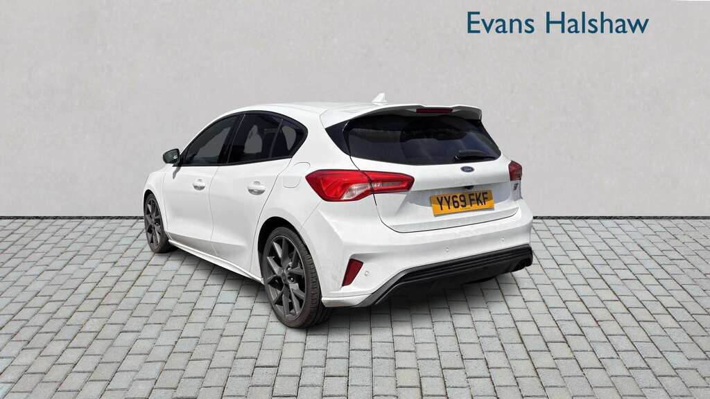 Ford Focus 2.0 Ecoblue 190 St 2019 YY69FKF White #6