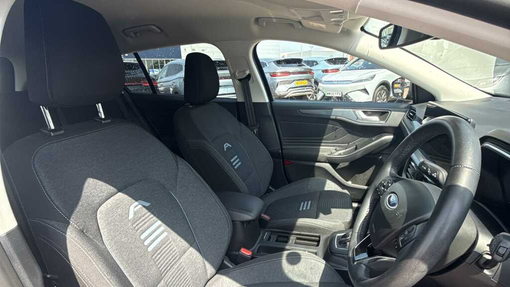 Ford Focus 1.0 Ecoboost Hybrid Mhev Active 2023 Black