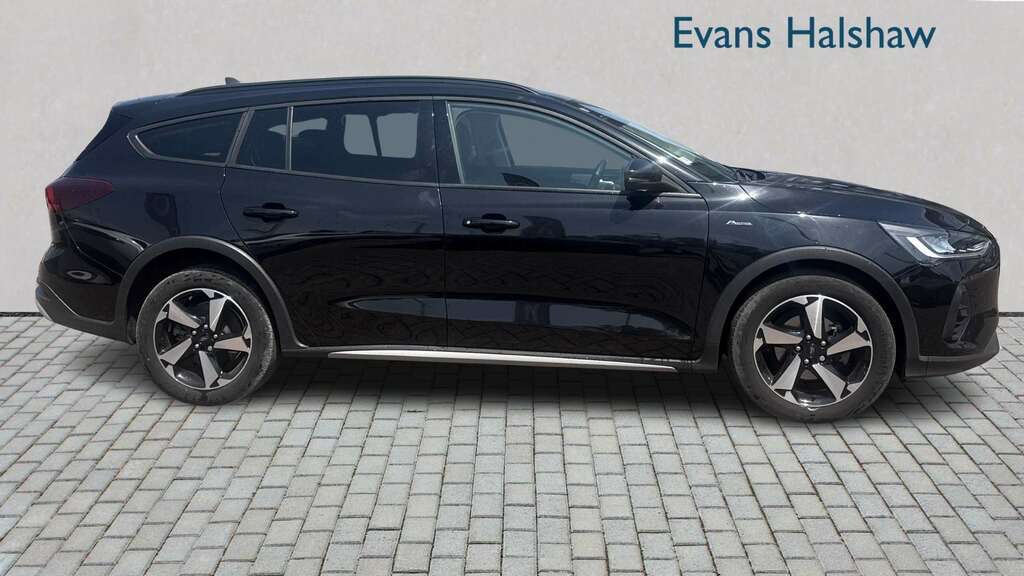 Ford Focus 1.0 Ecoboost Hybrid Mhev Active 2023 EA72VUH Black #2